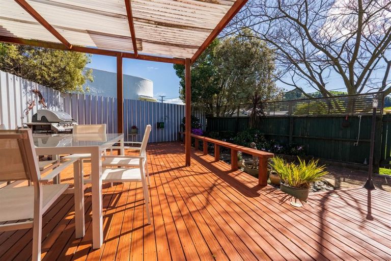 Photo of property in 16 James Street, Mangapapa, Gisborne, 4010
