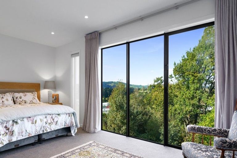 Photo of property in 33 Lakewood Lane, Cambridge, 3434