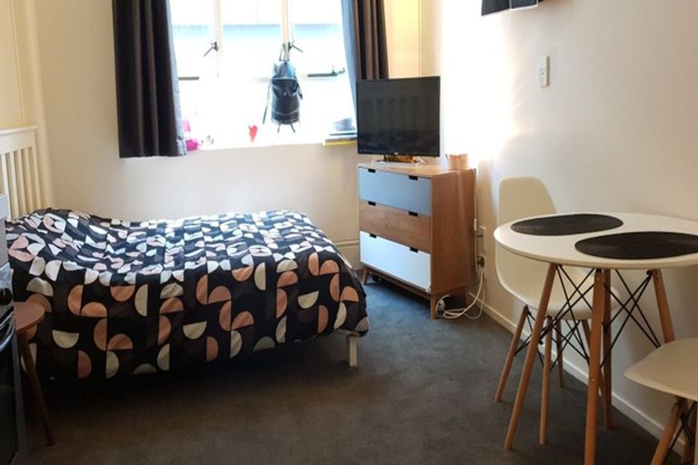 Photo of property in Madison On The Square Apartments, 1c/37 Federal Street, Auckland Central, Auckland, 1010