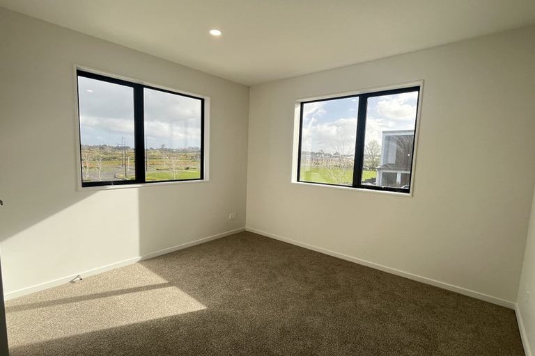 Photo of property in 3 Ahunga Road, Karaka, 2113