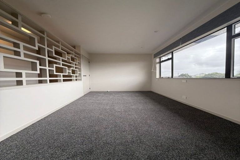 Photo of property in 21 Crawford Avenue, Mangere Bridge, Auckland, 2022