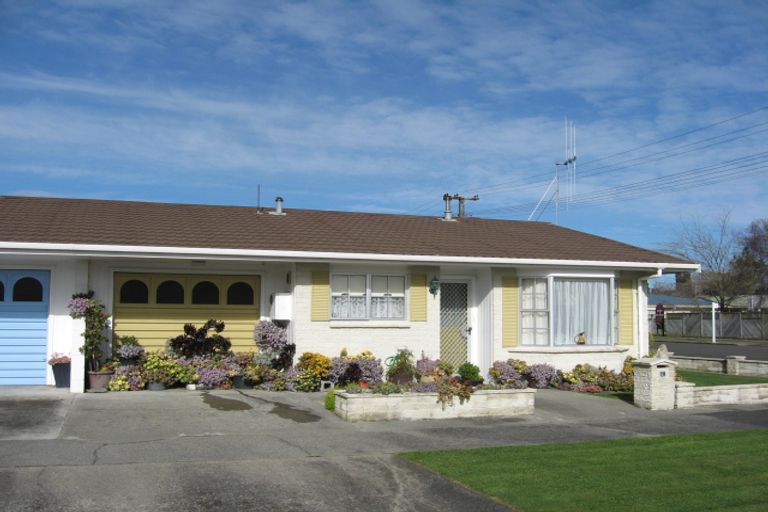 Photo of property in 30 Kent Street, Levin, 5510