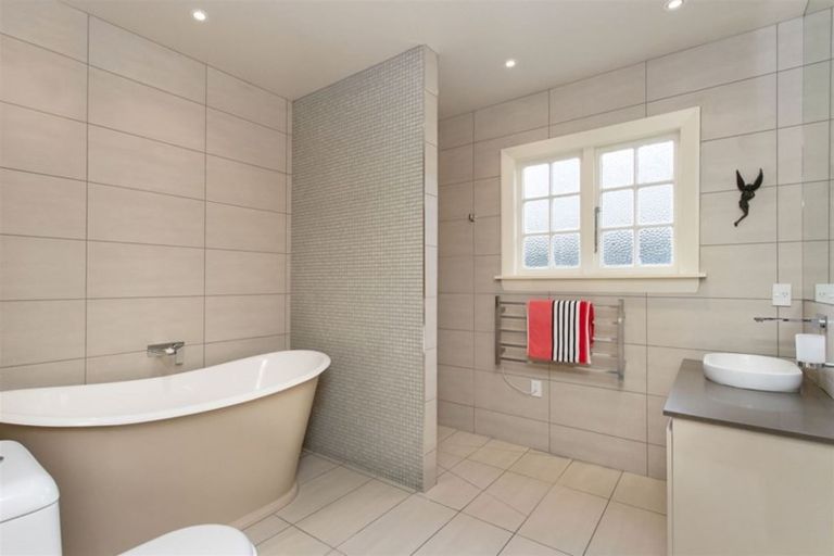 Photo of property in 8 Lloyd Street, Strowan, Christchurch, 8052