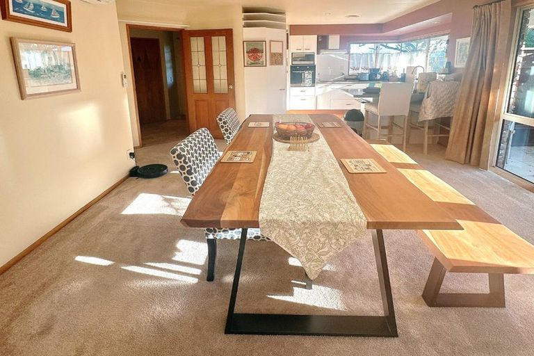 Photo of property in 12 Rempstone Drive, Halswell, Christchurch, 8025