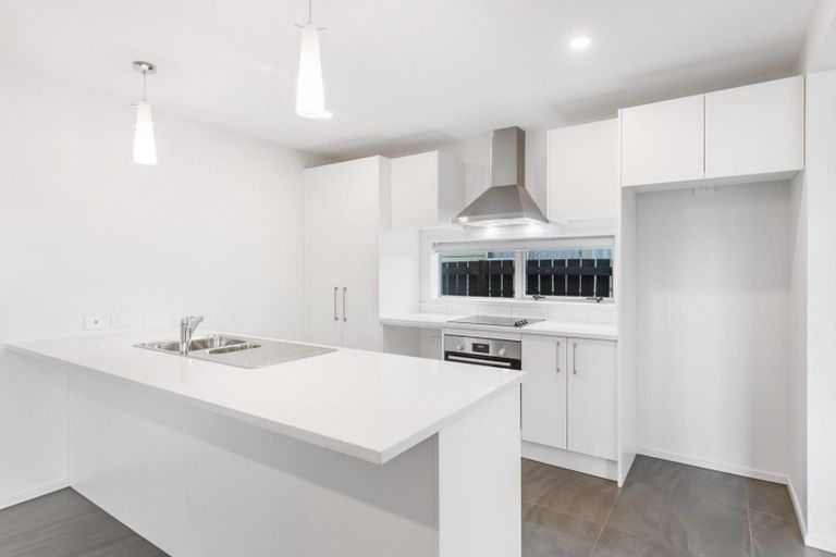 Photo of property in 14a Greenock Road, Ranui, Auckland, 0612