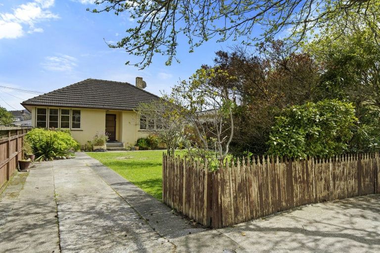Photo of property in 1/289 Naenae Road, Naenae, Lower Hutt, 5011