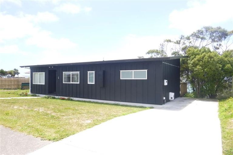 Photo of property in 4 Doncaster Terrace, Ascot Park, Porirua, 5024