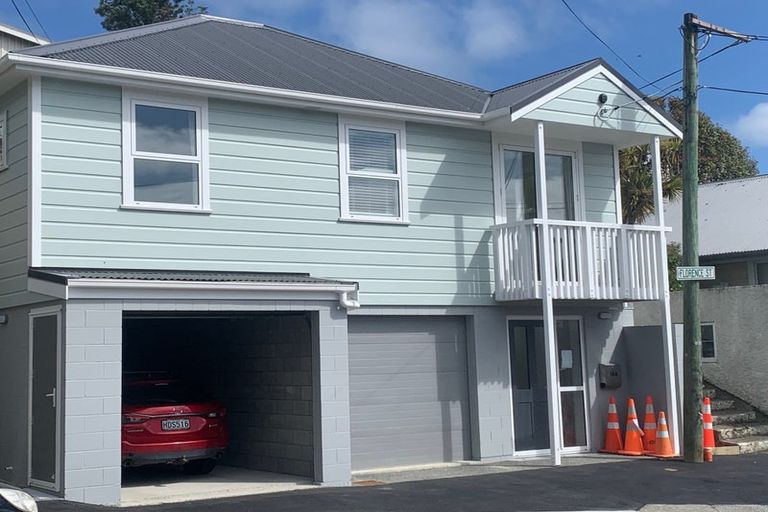 Photo of property in 16a Florence Street, Newtown, Wellington, 6021