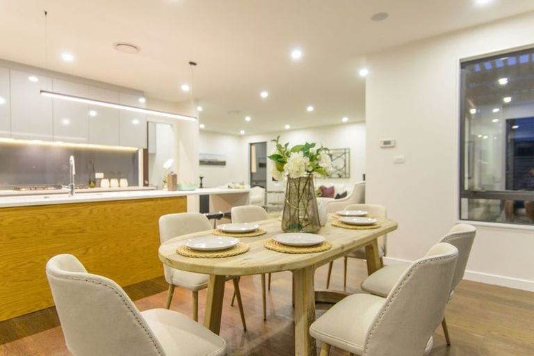 Photo of property in 32 Caldera Drive, Long Bay, Auckland, 0630