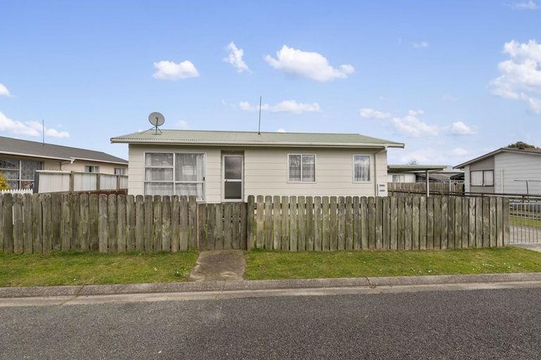 Photo of property in 16 Aspen Place, Owhata, Rotorua, 3010