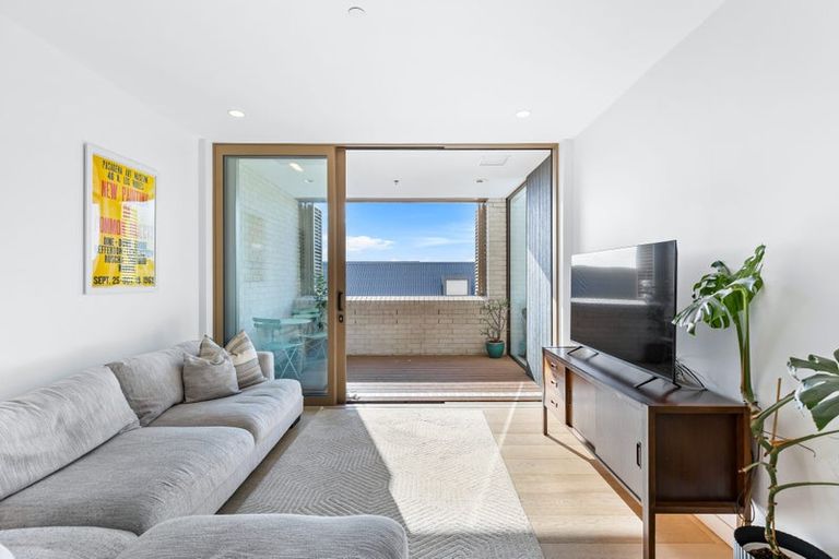 Photo of property in 303/167 Glenvar Ridge Road, Long Bay, Auckland, 0630