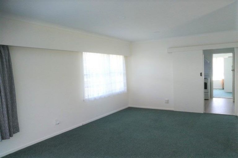 Photo of property in 14 Seafarer Crescent, Stanmore Bay, Whangaparaoa, 0932
