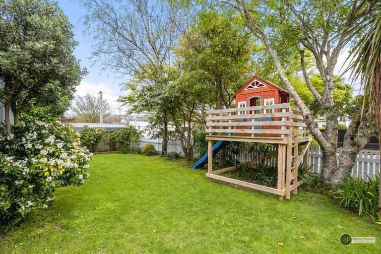 Photo of property in 49 Penrose Street, Woburn, Lower Hutt, 5010