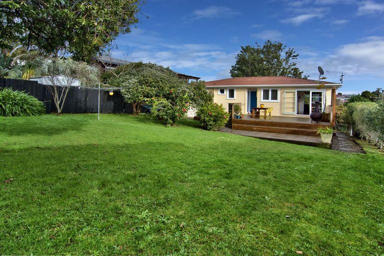 Photo of property in 13 Blease Street, New Lynn, Auckland, 0600
