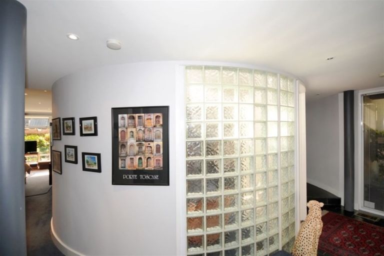 Photo of property in 1 Thurlestone Place, Burnside, Christchurch, 8053