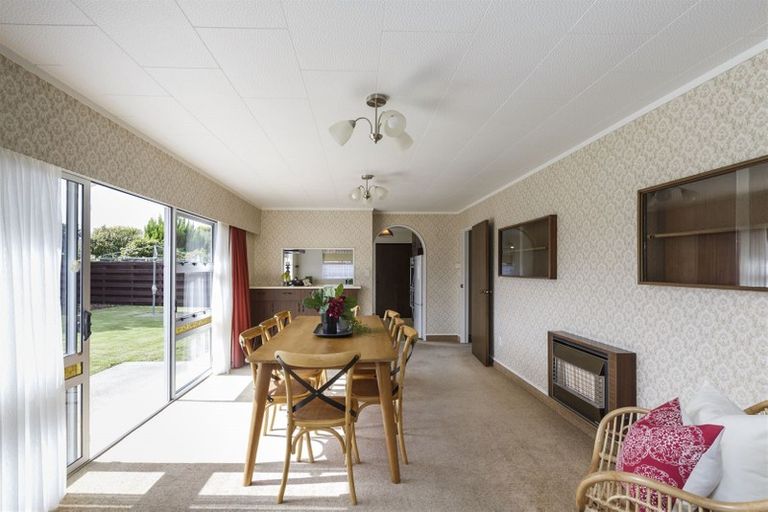 Photo of property in 17 Chippendale Crescent, Highbury, Palmerston North, 4412