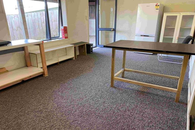 Photo of property in 2/31 Clovelly Road, Bucklands Beach, Auckland, 2012