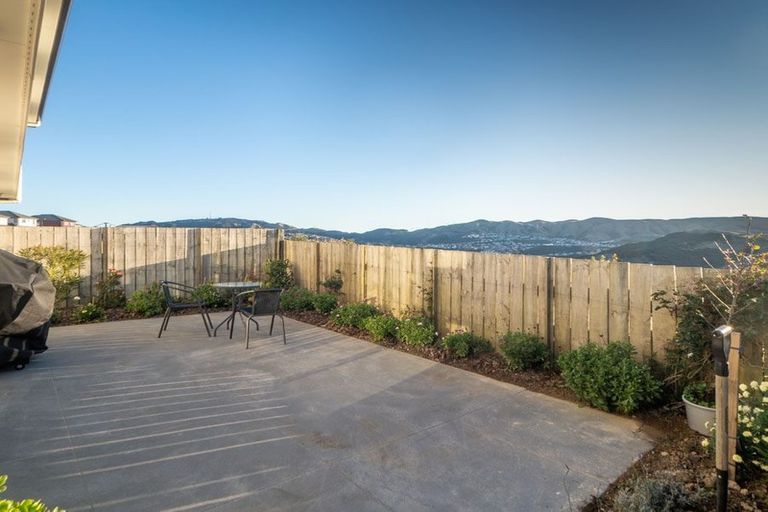 Photo of property in 227 Mark Avenue, Grenada Village, Wellington, 6037