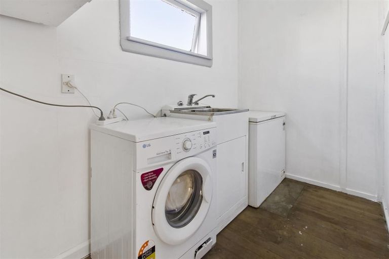 Photo of property in 14 Edward Street, Waimate, 7924