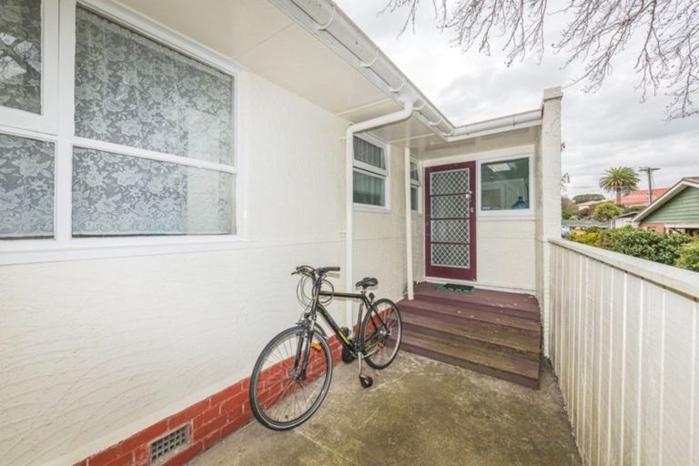 Photo of property in 63 Great North Road, Saint Johns Hill, Whanganui, 4501