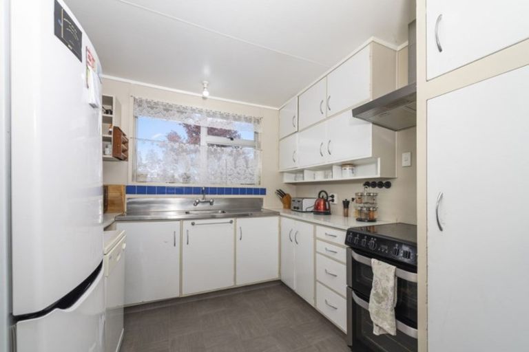 Photo of property in 40 Tania Crescent, Western Heights, Rotorua, 3015