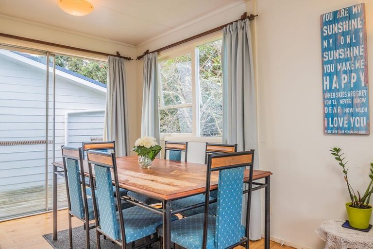 Photo of property in 53 Blakeborough Drive, Forrest Hill, Auckland, 0620