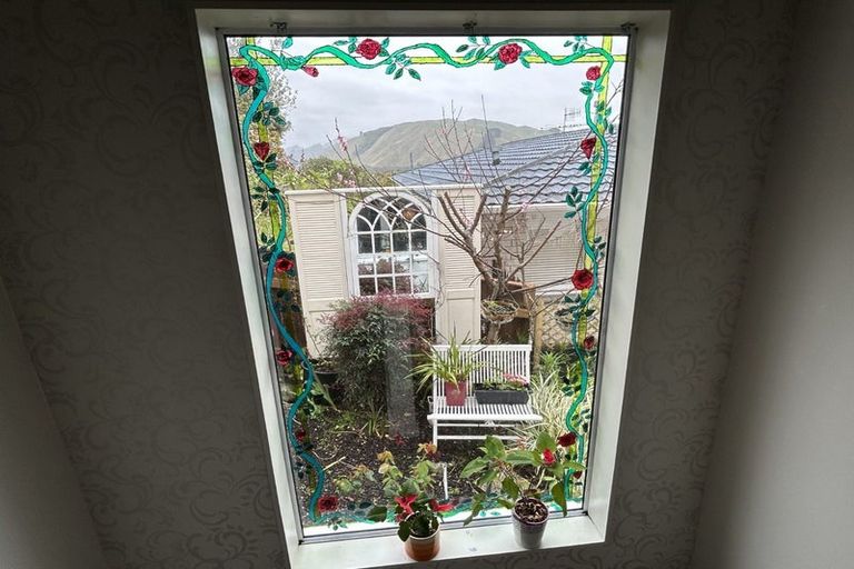 Photo of property in 49 Kakariki Grove, Waikanae, 5036