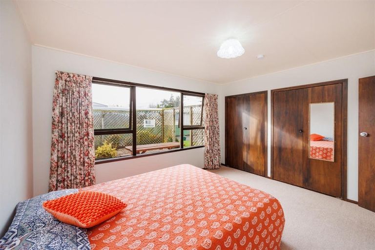 Photo of property in 12a Oxford Street, Marton, 4710