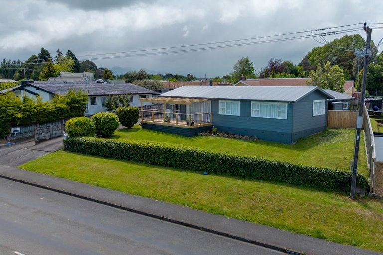 Photo of property in 20 Ruahine Street, Dannevirke, 4930