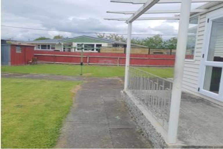 Photo of property in 122 Tiro Tiro Road, Levin, 5510