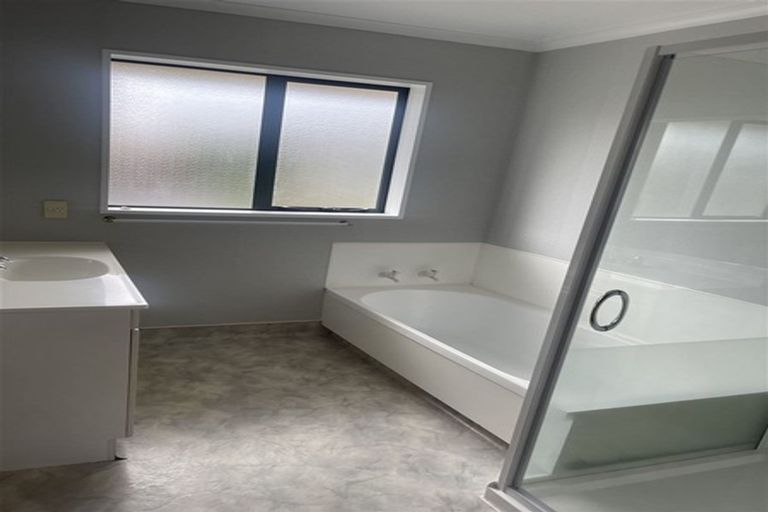 Photo of property in 30 Villa Grove, Ilam, Christchurch, 8041