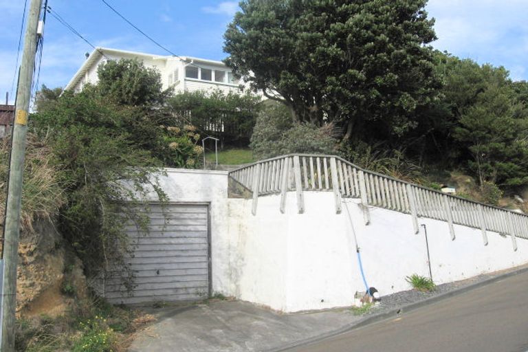 Photo of property in 27 Townsend Road, Miramar, Wellington, 6022