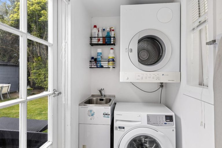 Photo of property in 12 Mays Road, St Albans, Christchurch, 8052