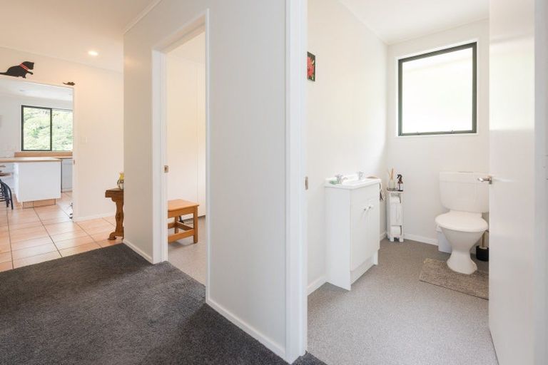 Photo of property in 3 Ruataniwha Place, Okiwi Bay, French Pass, 7193