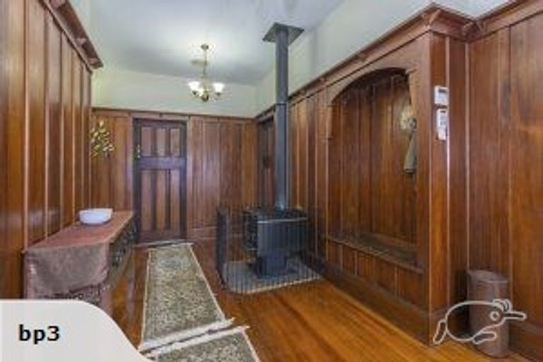 Photo of property in 8 Memorial Avenue, Ilam, Christchurch, 8053