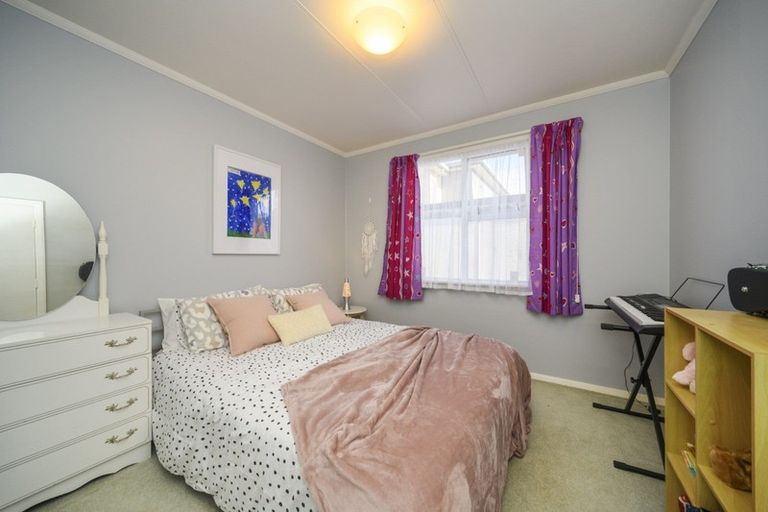 Photo of property in 114 Buick Crescent, Awapuni, Palmerston North, 4412