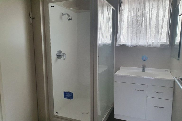 Photo of property in 8 Hukanui Road, Fairfield, Hamilton, 3214