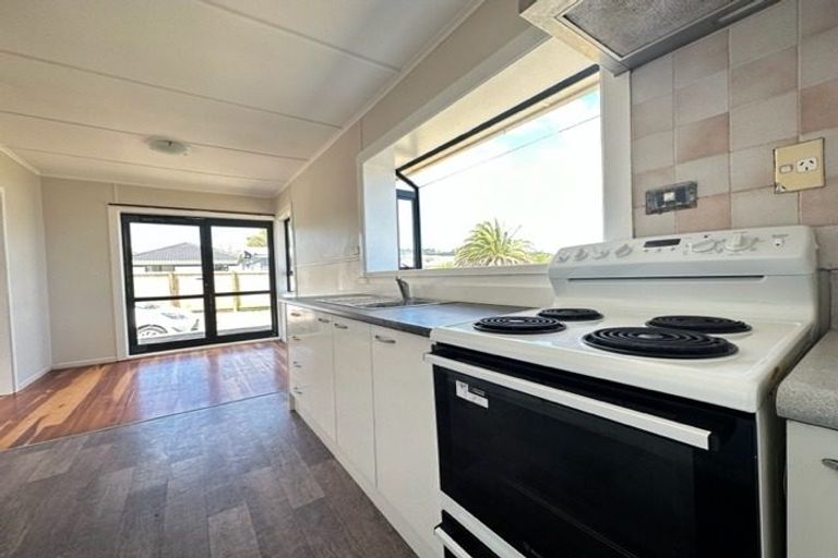 Photo of property in 18 President Avenue, Papakura, 2110