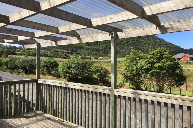 Photo of property in 37 Bay View Road, Whangarei Heads, Whangarei, 0174