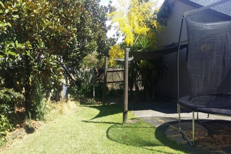 Photo of property in 7 Robina Court, Burswood, Auckland, 2013