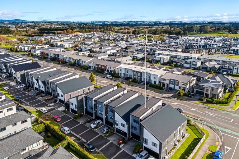 Photo of property in 122 Totara Road, Whenuapai, Auckland, 0618