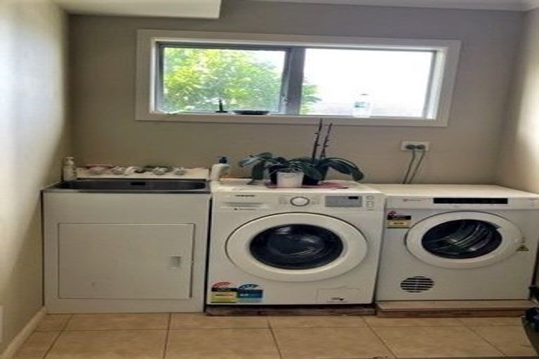 Photo of property in 61a Francis Street, Hauraki, Auckland, 0622