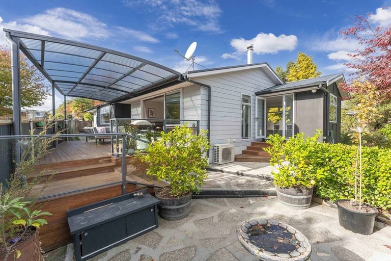 Photo of property in 15 Kurupae Road, Hilltop, Taupo, 3330