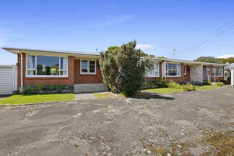 Photo of property in 2/290 Carrington Street, Vogeltown, New Plymouth, 4310