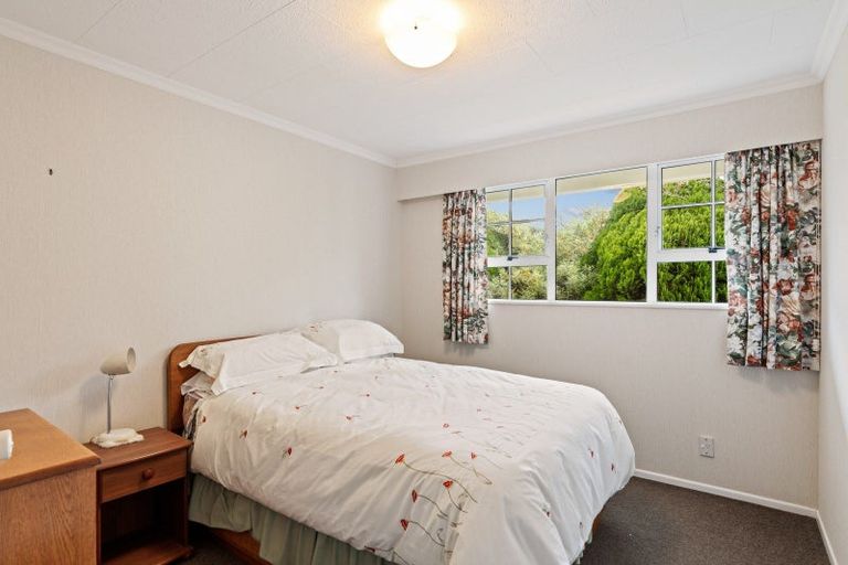 Photo of property in 9 Kapu Grove, Whalers Gate, New Plymouth, 4310