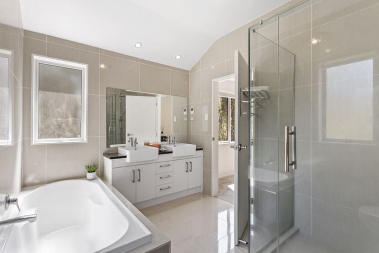 Photo of property in 78 Kyle Road, Greenhithe, Auckland, 0632