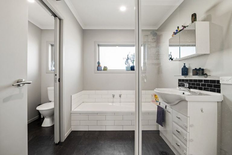 Photo of property in 122 Henry Street, Waikouaiti, 9510