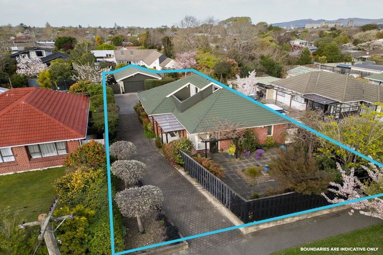 Photo of property in 24 Hounslow Street, Ilam, Christchurch, 8041