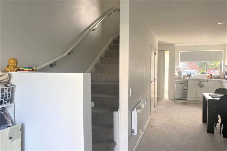 Photo of property in 15/2 Stone Street, Miramar, Wellington, 6022