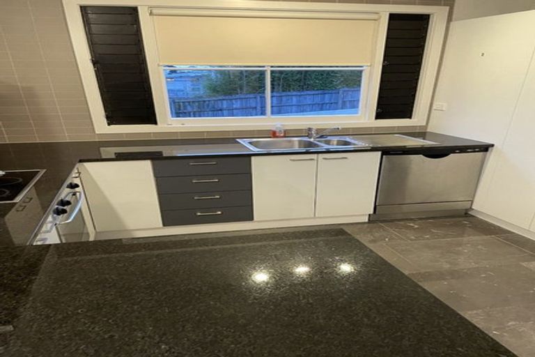 Photo of property in 4/62 Jutland Road, Hauraki, Auckland, 0622